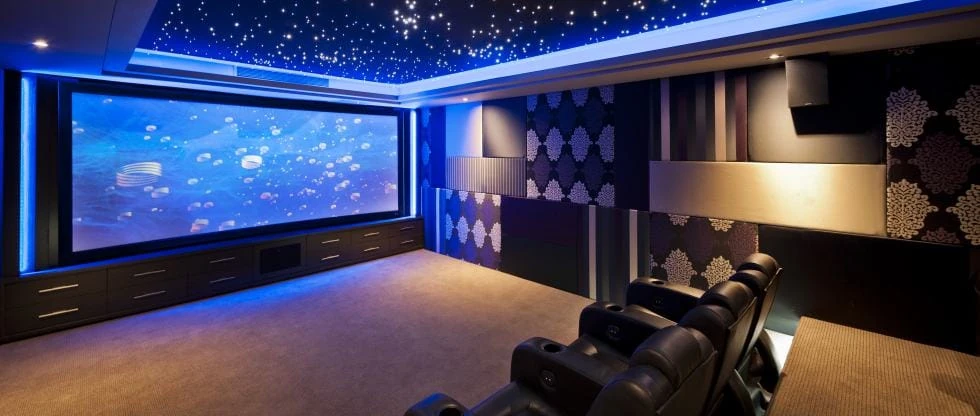 Cinema seating and large screen inspiration